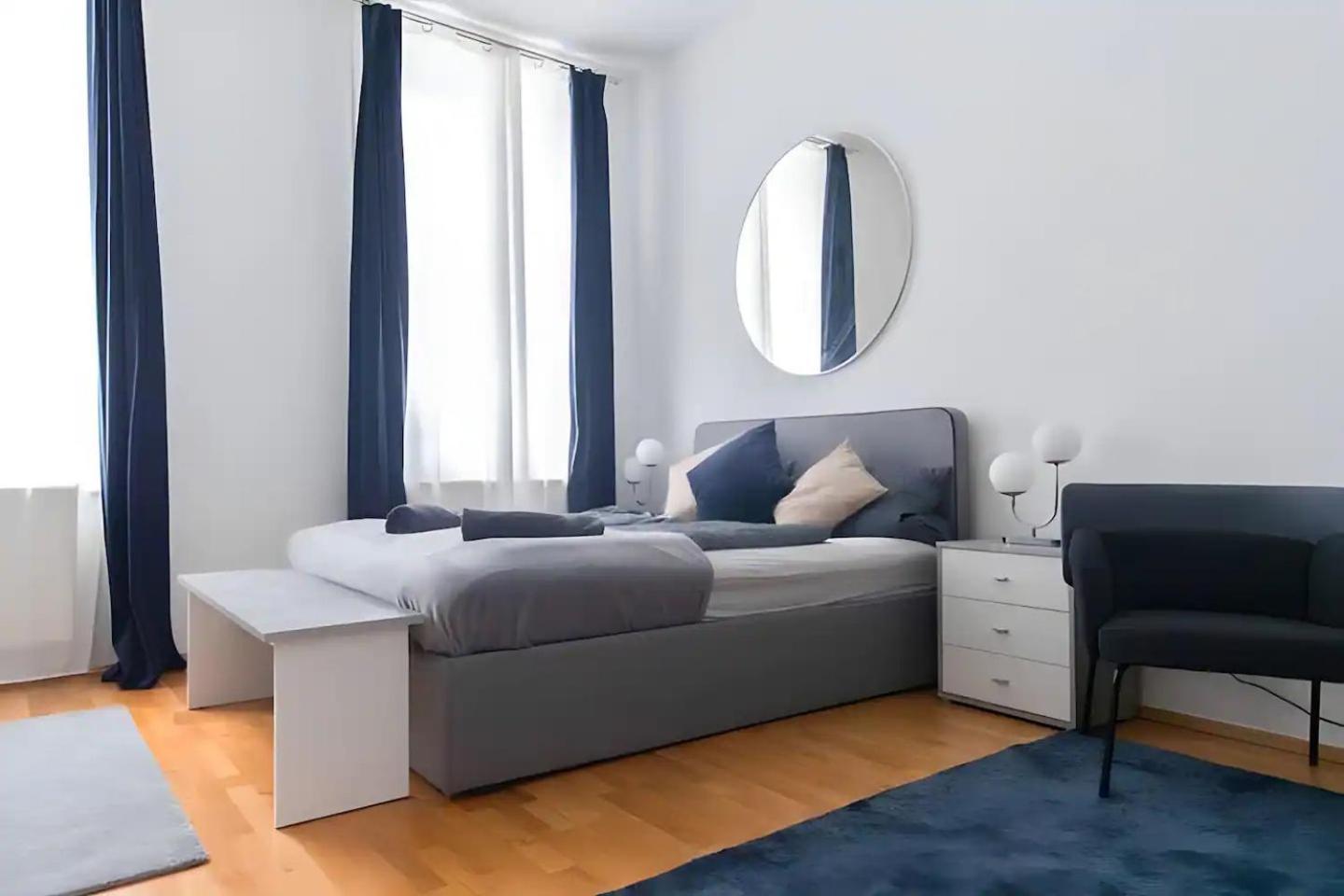 Apartment, Central, 2 Min To U1 Keplerplatz, Monthly Only